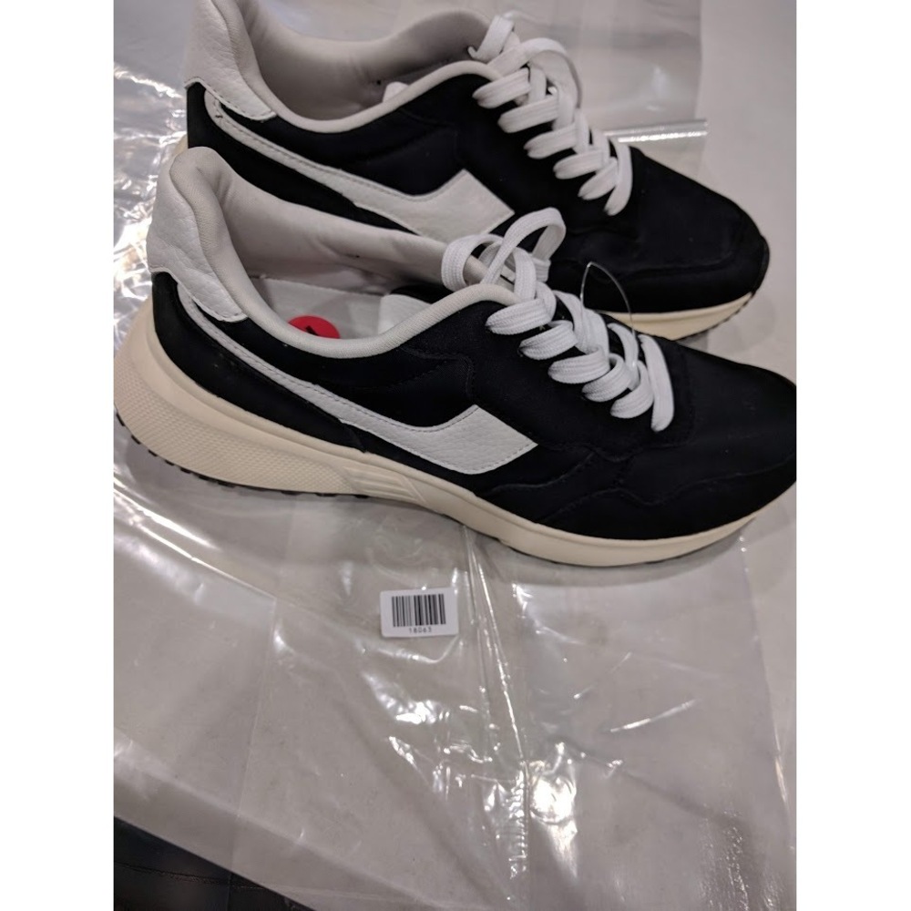Sketchers Provo Shoe White/Black 10